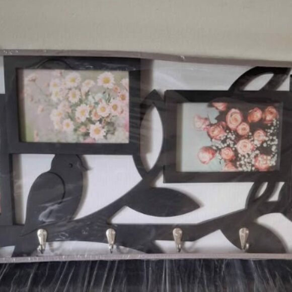 Wall decor - Picture 1 of 1